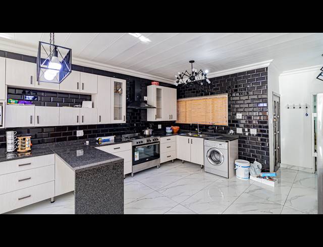 3 BEDROOM TOWNHOUSE FOR SALE IN BRACKENDOWNS